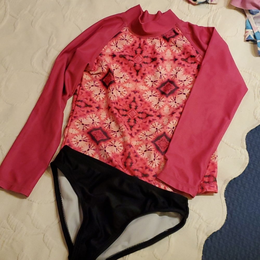 Rashguard and bottom